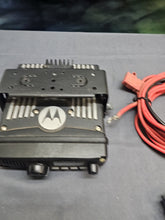Load image into Gallery viewer, Motorola XTL1500 136-174 MHz VHF P25 Two Way Radio w DTMF Mic M28KSS9PW1AN
