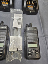 Load image into Gallery viewer, 5 Motorola MOTOTRBO XPR3500e 403-512 MHz UHF Two Way Radio AAH02RDH9VA7AN AMA
