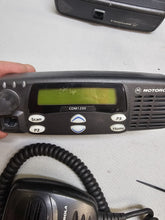 Load image into Gallery viewer, Motorola CDM1250 136-174 MHz VHF 45w Remote Head Two Way Radio AAM25KKD9AA2AN
