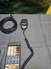 Load image into Gallery viewer, Code 3 Z3 Controller w Wire Harness Control Head and Mic
