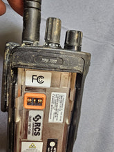 Load image into Gallery viewer, Motorola MotoTRBO XPR7550 UHF 403-512 MHz Two Way Radio AAH56RDN9KA1AN w Charger
