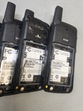 Load image into Gallery viewer, TEN Motorola SL7550 403-470 MHz UHF Two Way Radio AAH81QCN9NA2AN - All Power ON
