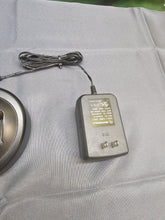 Load image into Gallery viewer, Motorola HT1250 403-470 MHz UHF Two Way Radio w Charger AAH25RDF9AA5AN
