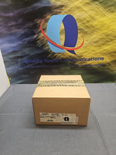 Load image into Gallery viewer, NEW in Box Motorola RLN5869C Minitor V  UHF Pager Amplified Charger Kit RLN5706A
