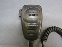 Load image into Gallery viewer, Motorola CDM1550 LS+ 403-470 MHz UHF Two Way Radio w Mic AAM25SKF9DP6AN
