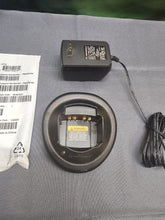 Load image into Gallery viewer, Motorola HT1250 403-470 MHz UHF Two Way Radio w Charger AAH25RDF9AA5AN
