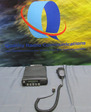 Load image into Gallery viewer, Motorola CDM1550 LS+ 403-470 MHz UHF Two Way Radio w Mic AAM25SKF9DP6AN
