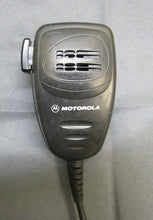 Load image into Gallery viewer, Motorola CDM1550 LS+ 450-512 MHz UHF Two Way Radio w Mic AAM25SKF9DP6AN
