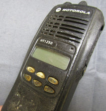 Load image into Gallery viewer, Lot of FIVE Motorola HT1250 403-470 MHz UHF Two Way Radios AAH25RDF9AA5AN w Mic
