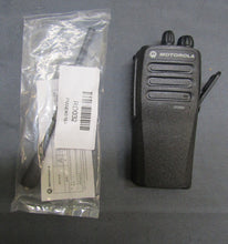 Load image into Gallery viewer, Motorola CP200d 403-470 MHz UHF Two Way Radio AAH01QDC9JC2AN w Charger
