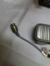 Load image into Gallery viewer, Motorola MOTOTRBO XPR5550e 450-512 MHz UHF Two Way Radio w Mic AAM28TRN9WA1AN
