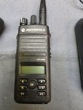 Load image into Gallery viewer, MOTOTRBO XPR3500e 403-512MHz UHF Two Way Radio AAH02RDH9VA1AN w Charger &amp; Mic
