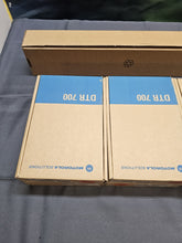 Load image into Gallery viewer, 6 NEW IN BOX Motorola DTR700 DTS150NBDLAA 900Mhz Two Way Radio w Six Bank Charge

