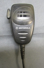 Load image into Gallery viewer, Motorola CDM1550 LS+ 403-470 MHz UHF Two Way Radio w Mic AAM25SKF9DP6AN
