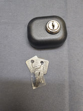 Load image into Gallery viewer, New in BOX OEM MOTOROLA HLN6372A APX Mid Power Trunion Lock with Two Keys
