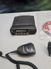 Load image into Gallery viewer, Motorola CDM1550 LS+ 403-470 MHz UHF Two Way Radio w Mic AAM25RKF9DP6AN
