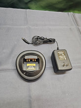 Load image into Gallery viewer, Motorola HT1250 403-470 MHz UHF Two Way Radio w Charger AAH25RDF9AA5AN
