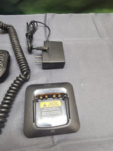 Load image into Gallery viewer, Motorola MOTOTRBO R7 403-512 MHz UHF Two Way Radio w Charger AAH06RDN9WA1AN
