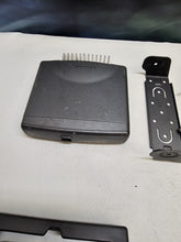 Load image into Gallery viewer, Motorola CDM1250 136-174 MHz VHF 45w Remote Head Two Way Radio AAM25KKD9AA2AN
