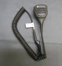 Load image into Gallery viewer, Motorola XPR7550e 403-512 MHz UHF Two Way Radio w Charger AAH56RDN9WA1AN
