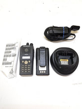 Load image into Gallery viewer, Motorola PR400 Two Way Radio 64 CH 146-174 MHZ VHF Full Keypad AAH65KDH9AA4AN
