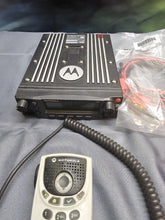 Load image into Gallery viewer, Motorola APX7500 800 MHz VHF Dash Mount TDMA P25 Two Way Radio M30TSS9PW1AN
