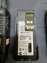 Load image into Gallery viewer, Lot of 10 Motorola MOTOTRBO XPR3500e 403-512MHz UHF Two Way Radio AAH02RDH9VA1AN
