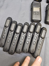 Load image into Gallery viewer, Lot of 13 Working Motorola DTR700 DTS150NBDLAA 900Mhz Two Way Radio
