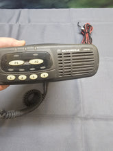 Load image into Gallery viewer, Motorola CDM750 36-42 MHz Low Band 60w Two Way Radio w Mic AAM25CKC9AA1AN
