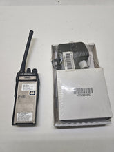Load image into Gallery viewer, MOTOROLA HT750 136-174 MHz VHF 16ch TWO WAY RADIO AAH25KDC9AA3AN w Charger
