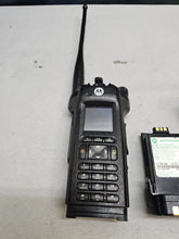 Load image into Gallery viewer, Motorola APX6000 P25 800 MHz Two Way Radio H98UCH9PW7AN
