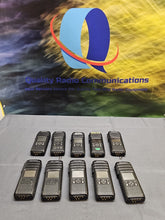 Load image into Gallery viewer, Lot of TEN Motorola DTR700 DTS150NBDLAA 900Mhz Two Way Radio - Parts or Repair
