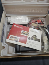 Load image into Gallery viewer, NEW in Box Motorola CDM750 UHF 403-470MHz 40 Watt AAM25RKC9AA1AN
