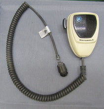 Load image into Gallery viewer, Motorola XTL2500 800Mhz P25 Mobile Two Way Radio with Microphone M21URM9PW1AN
