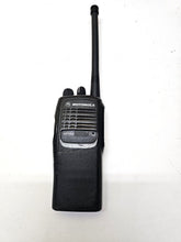 Load image into Gallery viewer, MOTOROLA HT750 136-174 MHz VHF 16ch TWO WAY RADIO AAH25KDC9AA3AN
