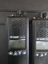 Load image into Gallery viewer, Lot of FIVE RELM BK Radio KNG-P500 440-520 MHz UHF P25 Two Way Radio
