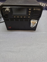 Load image into Gallery viewer, Motorola MOTOTRBO XPR5550 403-470 MHz UHF Base Station Radio w Astron Power
