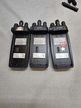 Load image into Gallery viewer, SIX Harris P5400 380-430 MHz UHF P25 Trunking AES 256 Two Way Radio

