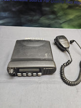 Load image into Gallery viewer, Motorola CDM1550 LS+ 136-174 MHz 45 Watt VHF Two Way Radio AAM25KKF9DP6AN w Mic
