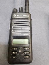 Load image into Gallery viewer, SIX Motorola MOTOTRBO XPR3500e 403-512 MHz UHF Two Way Radio AAH02RDH9VA1AN AMA
