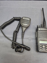 Load image into Gallery viewer, MOTOTRBO XPR3500e 403-512MHz UHF Two Way Radio AAH02RDH9VA1AN w Charger &amp; Mic
