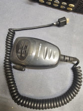 Load image into Gallery viewer, Motorola CDM1550 LS 136-174 MHz 40 Watt VHF Two Way Radio AAM25KKF9DU6AN w Mic
