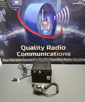 Motorola MOTOTRBO XPR5550 403-470 MHz UHF Base Station Radio w Astron Power