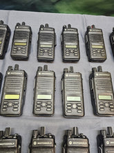 Load image into Gallery viewer, 40 Motorola MOTOTRBO XPR3500e 403-512 MHz UHF Two Way Radio AAH02RDH9VA1AN AMA
