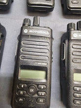 Load image into Gallery viewer, 31 Motorola MOTOTRBO XPR3500e 403-512 MHz UHF Two Way Radio AAH02RDH9VA1AN AMA
