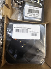 Load image into Gallery viewer, NEW IN BOX Motorola DTR700 DTS150NBDLAA 900Mhz Two Way Radio w Charger &amp; Antenna
