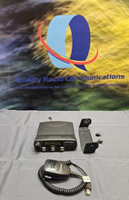 Load image into Gallery viewer, Motorola CDM1250 403-470 MHz UHF 25w Two Way Radio w Mic AAM25RHD9AA2AN
