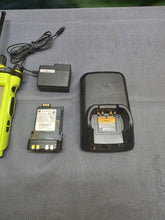 Load image into Gallery viewer, MOTOROLA APX 7000 XE VHF 7-800 P25 TDMA Two Way Radio H49TGD9PW1AN LOADED
