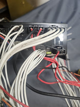 Load image into Gallery viewer, Code 3 Z3 Controller w Wire Harness Control Head and Mic
