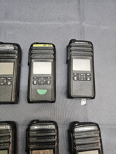 Load image into Gallery viewer, Lot of TEN Motorola DTR700 DTS150NBDLAA 900Mhz Two Way Radio - Parts or Repair
